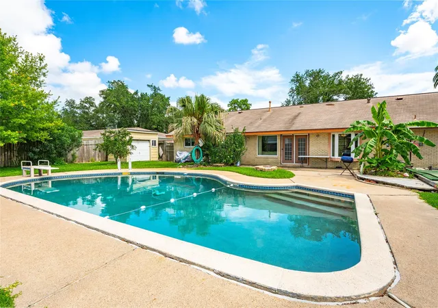 Photo 1 of Single family home for sale at 1222 24th Avenue N, Texas City, TX 77590 | MLS# 6155937 | Listing updated on 2026-08-22