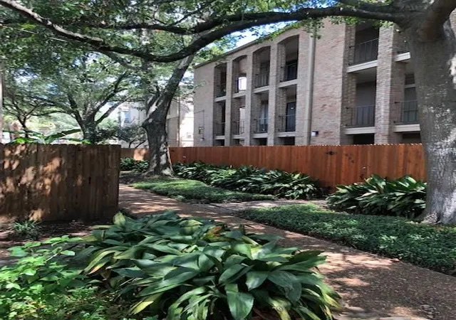 3rd image of 4647 Wild Indigo St, Houston, TX 77027