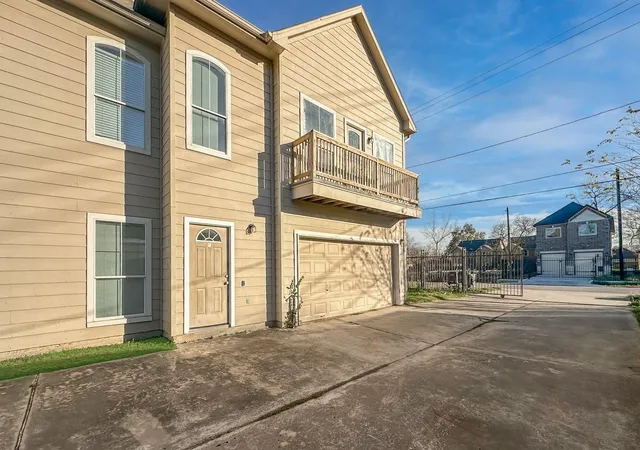 5th image of 4505 Maggie St, Houston, TX 77051