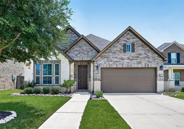 Photo 1 of Single family home for sale at 2507 Hatton Ter Ln, Houston, TX 77089 | MLS# 80915755 | Listing updated on 2026-09-09