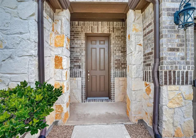 Photo 3 of Single family home for sale at 2507 Hatton Ter Ln, Houston, TX 77089 | MLS# 80915755 | Listing updated on 2026-09-09