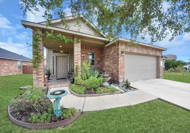 Photo 2 of Single family home for sale at 5106 Royal Jasmine Pl, Katy, TX 77449 | MLS# 54670229 | Listing updated on 2026-09-16