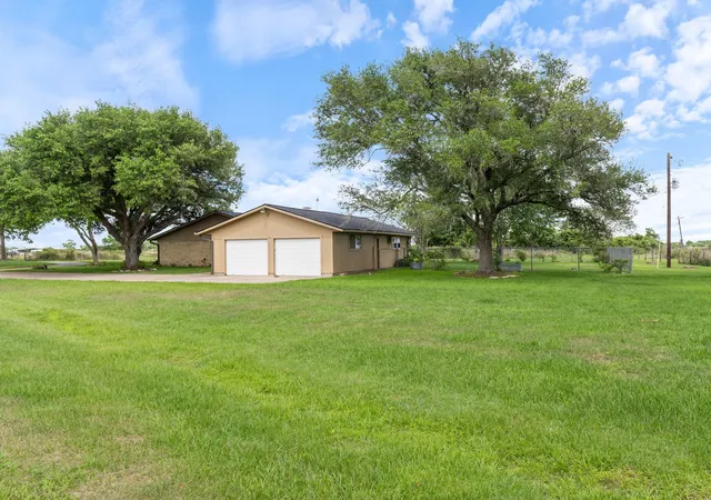 31st image of 5067 Fm 2668, Bay City, TX 77414 | MLS# 89948326