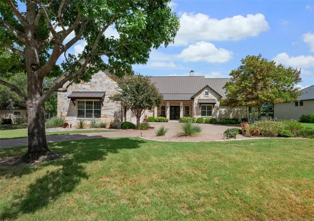 Photo 1 of Single family home for sale at 27017 Masters Pkwy, Spicewood, TX 78669 | MLS# 18216162 | Listing updated on 2026-09-16
