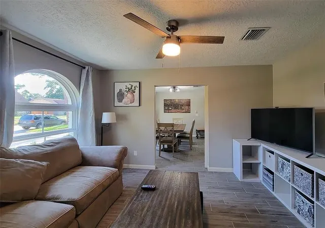3rd image of 9306 Bankside Dr, Houston, TX 77031 | MLS# 81813259