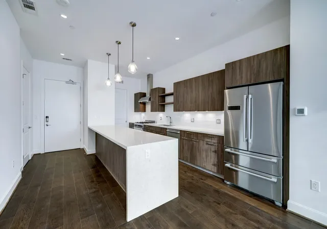Photo 4 of Condo for sale at 1211 Caroline St #1604, Houston, TX 77002 | MLS# 32272577 | Listing updated on 2026-07-19