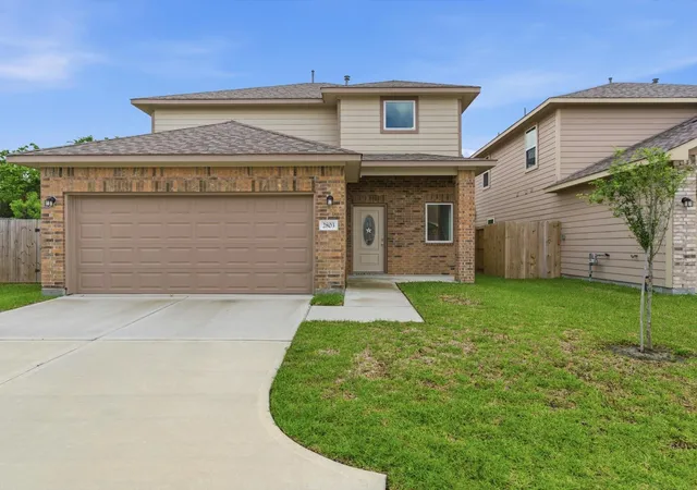 Photo 3 of Single family home for sale at 2819 Pine Estate Ln, Houston, TX 77014 | MLS# 10459442 | Listing updated on 2026-09-25