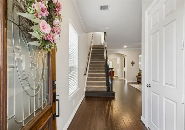 Photo 3 of Single family home for sale at 2809 Shadow Woods Ct, Houston, TX 77043 | MLS# 86680783 | Listing updated on 2026-08-28