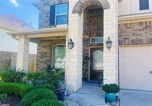 Photo 3 of Single family home for sale at 18911 Morant Bay Dr, Richmond, TX 77407 | MLS# 66359692 | Listing updated on 2026-09-19