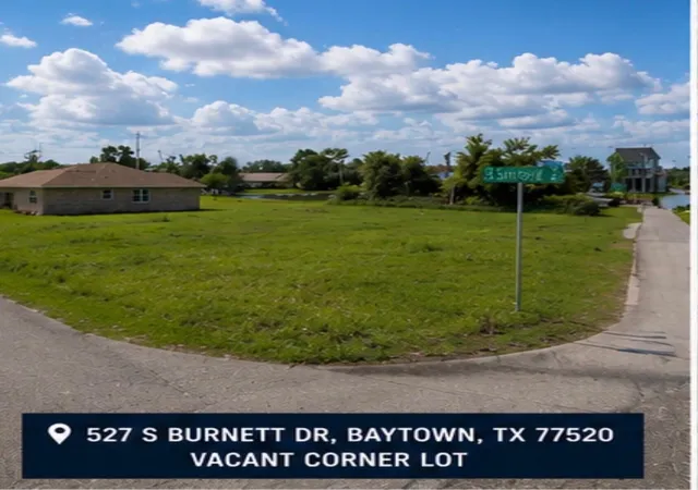 Homes for sale in Baytown, TX | 527 S Burnett Dr, Baytown, TX 77520 | MLS# 73833482