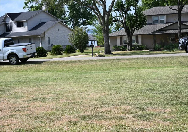 Photo 4 of Land for sale at 00000 West Shore Dr, Willis, TX 77318 | MLS# 3766925 | Listing updated on 2026-06-18