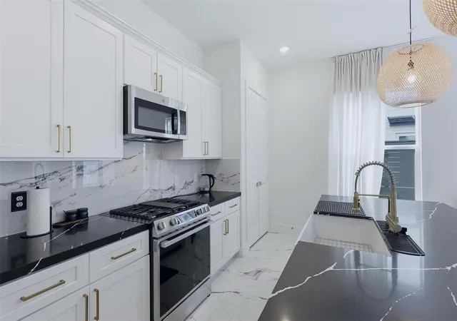 5th image of 6559 Sealey St, Houston, TX 77091 | MLS# 67882508