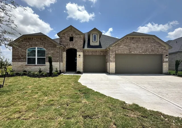 Photo 1 of Single family home for sale at 13623 Lago Vista Dr, Iowa Colony, TX 77583 | MLS# 32782148 | Listing updated on 2026-09-12