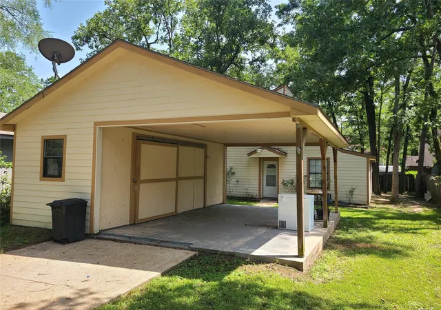 2nd image of 26605 Orchid Ct, Huntsville, TX 77320 | MLS# 22894785