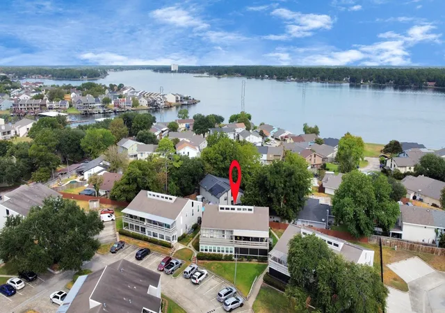 10th image of 176 April Point Dr N, Montgomery, TX 77356 | MLS# 42933389