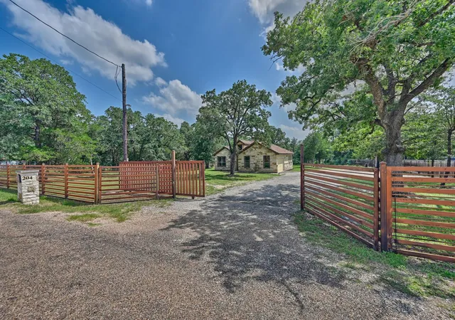 Photo 1 of Single family home for sale at 204 Matthew Cvs, Bastrop, TX 78602 | MLS# 61713017 | Listing updated on 2026-09-25