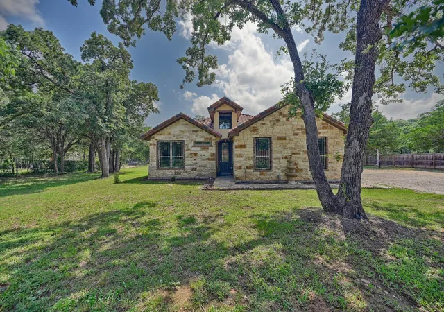 Photo 2 of Single family home for sale at 204 Matthew Cvs, Bastrop, TX 78602 | MLS# 61713017 | Listing updated on 2026-09-25