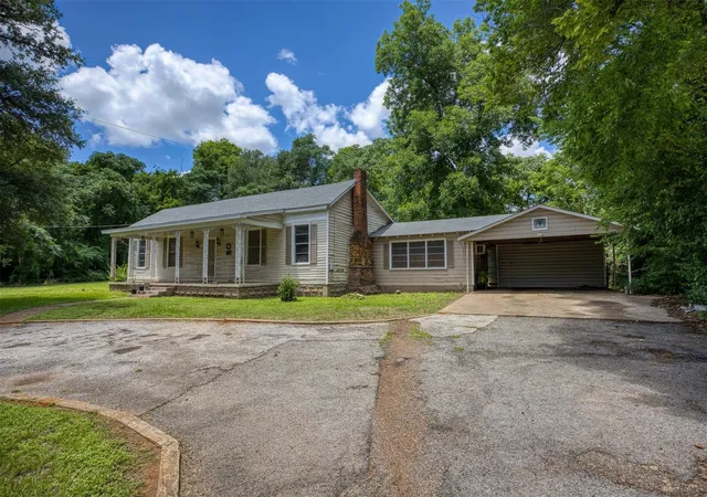 11th image of 407 E Kolstad St, Palestine, TX 75801 | MLS# 12123734