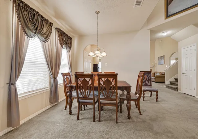 Photo 2 of Sale Pending at 6318 Dayridge Ln, Houston, TX 77048 | MLS# 17961703 | Listing updated on 2026-09-22