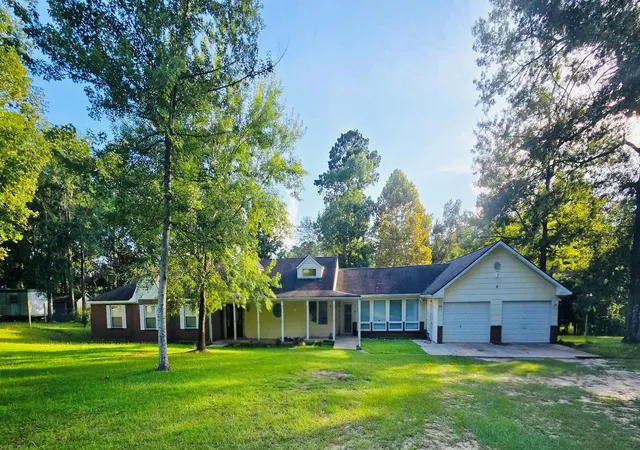2nd image of 173 W George Jones Rd, Livingston, TX 77351 | MLS# 54074138