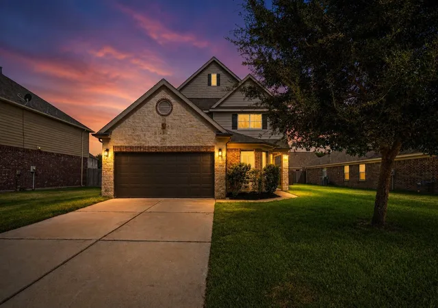 Photo 3 of Single family home for sale at 2714 Finwood Dr, Rosenberg, TX 77471 | MLS# 12901328 | Listing updated on 2026-09-26