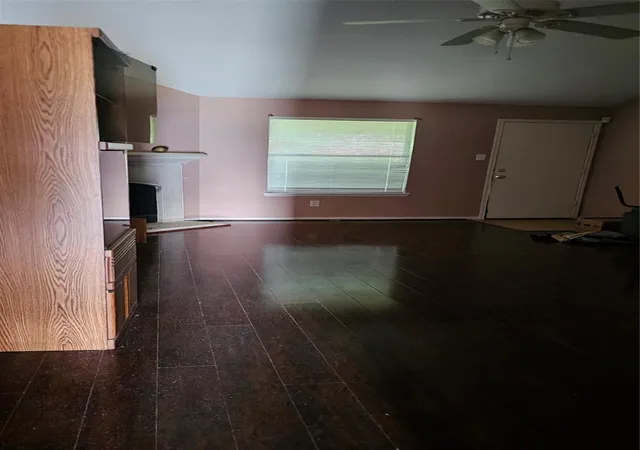 3rd image of 11034 Bradford Way Dr, Houston, TX 77075 | MLS# 49209195