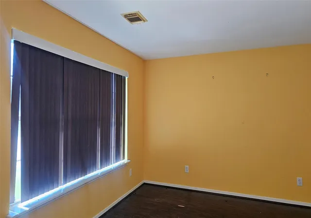 6th image of 11034 Bradford Way Dr, Houston, TX 77075 | MLS# 49209195