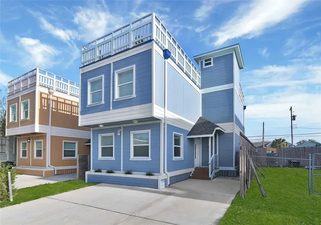 Homes for sale in Galveston, TX | 4013 Ave N 1/2, Galveston, TX 77550 | MLS# 48188249