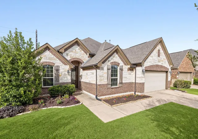 Photo 1 of Single family home for sale at 13407 Cameron Reach Dr, Tomball, TX 77377 | MLS# 54867406 | Listing updated on 2026-09-13