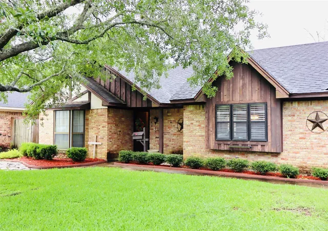 Photo 1 of Sale Pending at 1108 Easy St, Rosenberg, TX 77471 | MLS# 29230279 | Listing updated on 2026-10-06