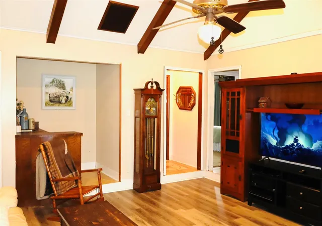 Photo 4 of Sale Pending at 1108 Easy St, Rosenberg, TX 77471 | MLS# 29230279 | Listing updated on 2026-10-06