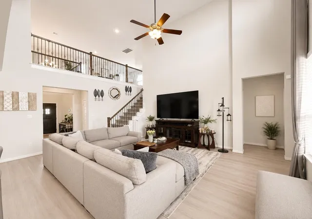 2nd image of 18415 Aspen Downs Ln, Richmond, TX 77407 | MLS# 15217169