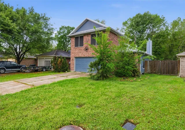 2nd image of 24407 Strong Pine Dr, Houston, TX 77336 | MLS# 71095233