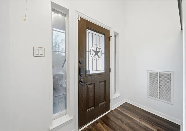 4th image of 24407 Strong Pine Dr, Houston, TX 77336 | MLS# 71095233