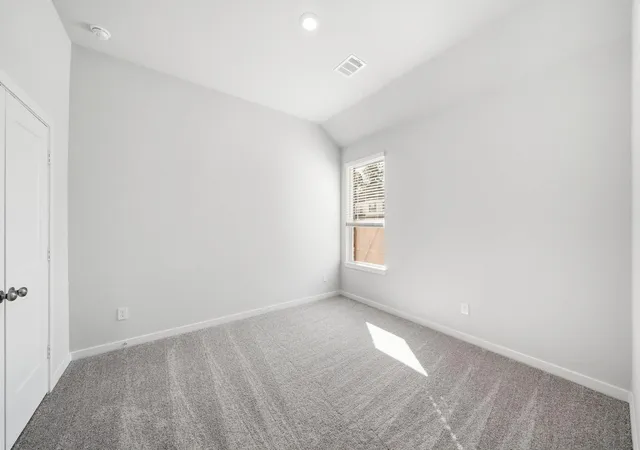 Photo 4 of Single family home for sale at 15102 Bank Swallow Pl, Magnolia, TX 77354 | MLS# 49179956 | Listing updated on 2026-10-08