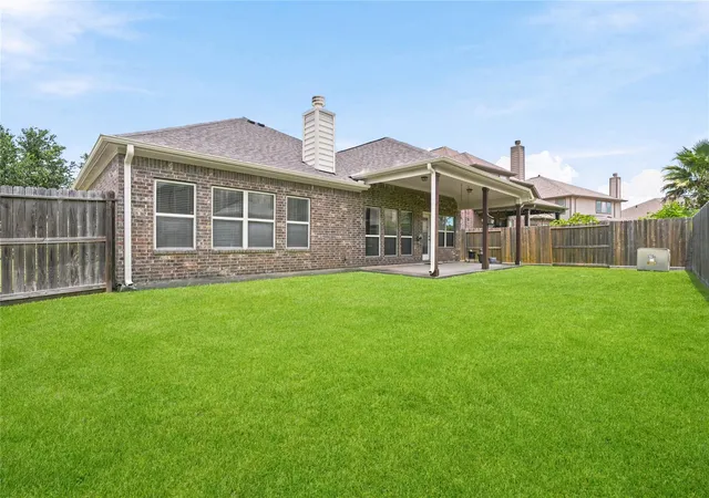 Homes for sale in League City, TX | 298 West Fork Dr, League City, TX 77573 | MLS# 85018256