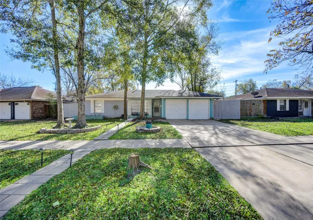 Photo 3 of Single family home for sale at 9305 Gettysburg Ave, Texas City, TX 77591 | MLS# 74562624 | Listing updated on 2026-09-10