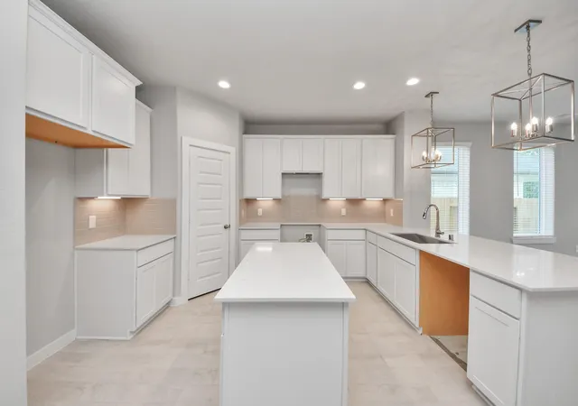Photo 4 of Single family home for sale at 11806 Royal Willow Ln, Houston, TX 77066 | MLS# 72210047 | Listing updated on 2026-09-04