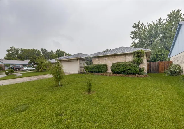 2nd image of 1415 Leadenhall Cir, Channelview, TX 77530 | MLS# 54249014