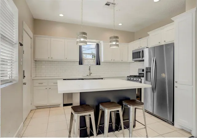 Photo 1 of Multi family home for sale at 1612 39th St, Galveston, TX 77550 | MLS# 17952141 | Listing updated on 2026-09-14