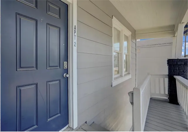 Photo 4 of Multi family home for sale at 1612 39Th St, Galveston, TX 77550 | MLS# 17952141 | Listing updated on 2026-10-02