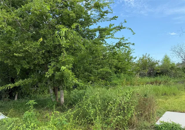 2nd image of 7949 Angus St, Houston, TX 77028 | MLS# 12084989