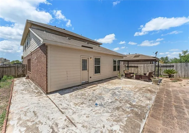 17th image of 228 Shoshone Ridge Dr, La Marque, TX 77568 | MLS# 98148794