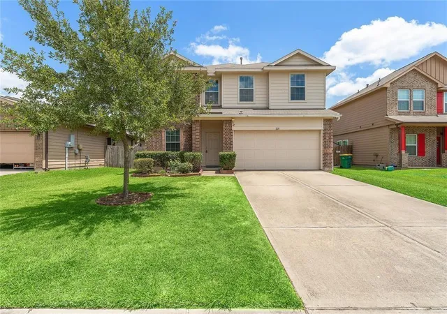 1st image of 228 Shoshone Ridge Dr, La Marque, TX 77568 | MLS# 98148794
