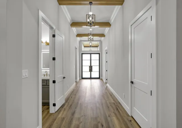 Photo 3 of Single family home for sale at 143 Bent Tree Ln, Montgomery, TX 77356 | MLS# 43222266 | Listing updated on 2026-08-19
