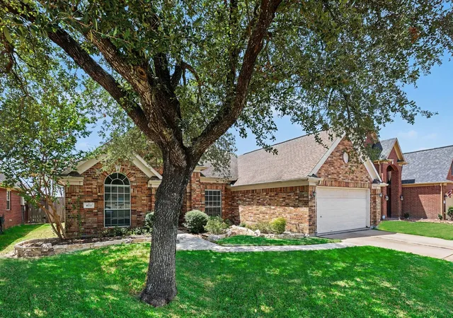 Photo 3 of Single family home for sale at 8111 Beaver St, Baytown, TX 77523 | MLS# 46854182 | Listing updated on 2026-09-13