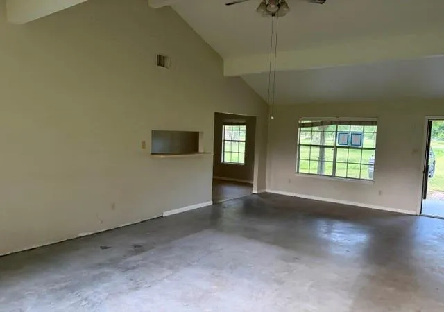 Photo 4 of Sale Pending at 412 Durazno Rd, Freeport, TX 77541 | MLS# 17575324 | Listing updated on 2026-08-18