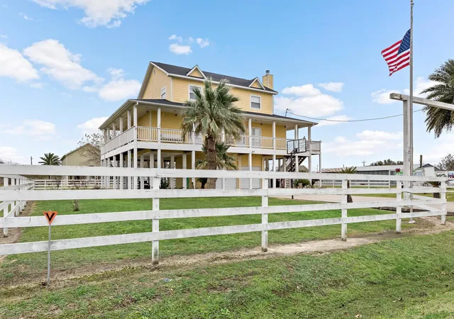 Photo 4 of Single family home for sale at 1216 Overton Ave, Port Bolivar, TX 77650 | MLS# 64526409 | Listing updated on 2026-05-29