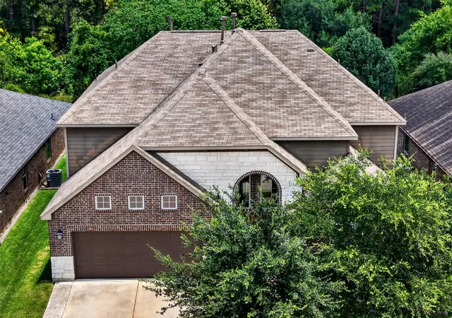 Photo 3 of Single family home for sale at 14530 Northern Mountain Ct, Houston, TX 77090 | MLS# 32070034 | Listing updated on 2026-09-03