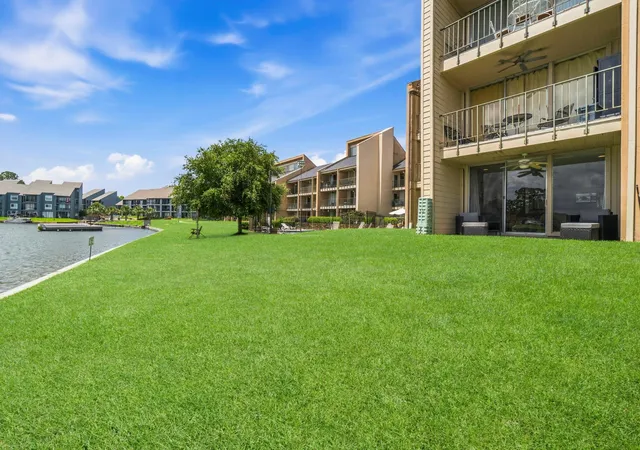 4th image of 12600 Melville Dr #101/102, Montgomery, TX 77356 | MLS# 39284466